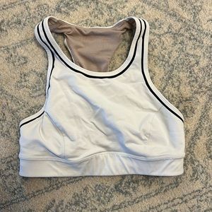 Lululemon bra Size 6